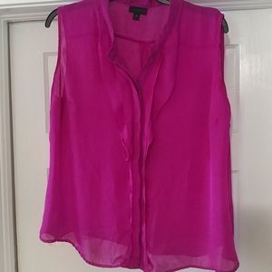 Sleeveless button down top